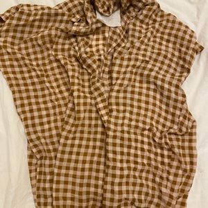 Acacia Sunday Mombasa top